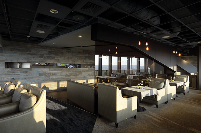 七期│BELLO牛排餐酒舘